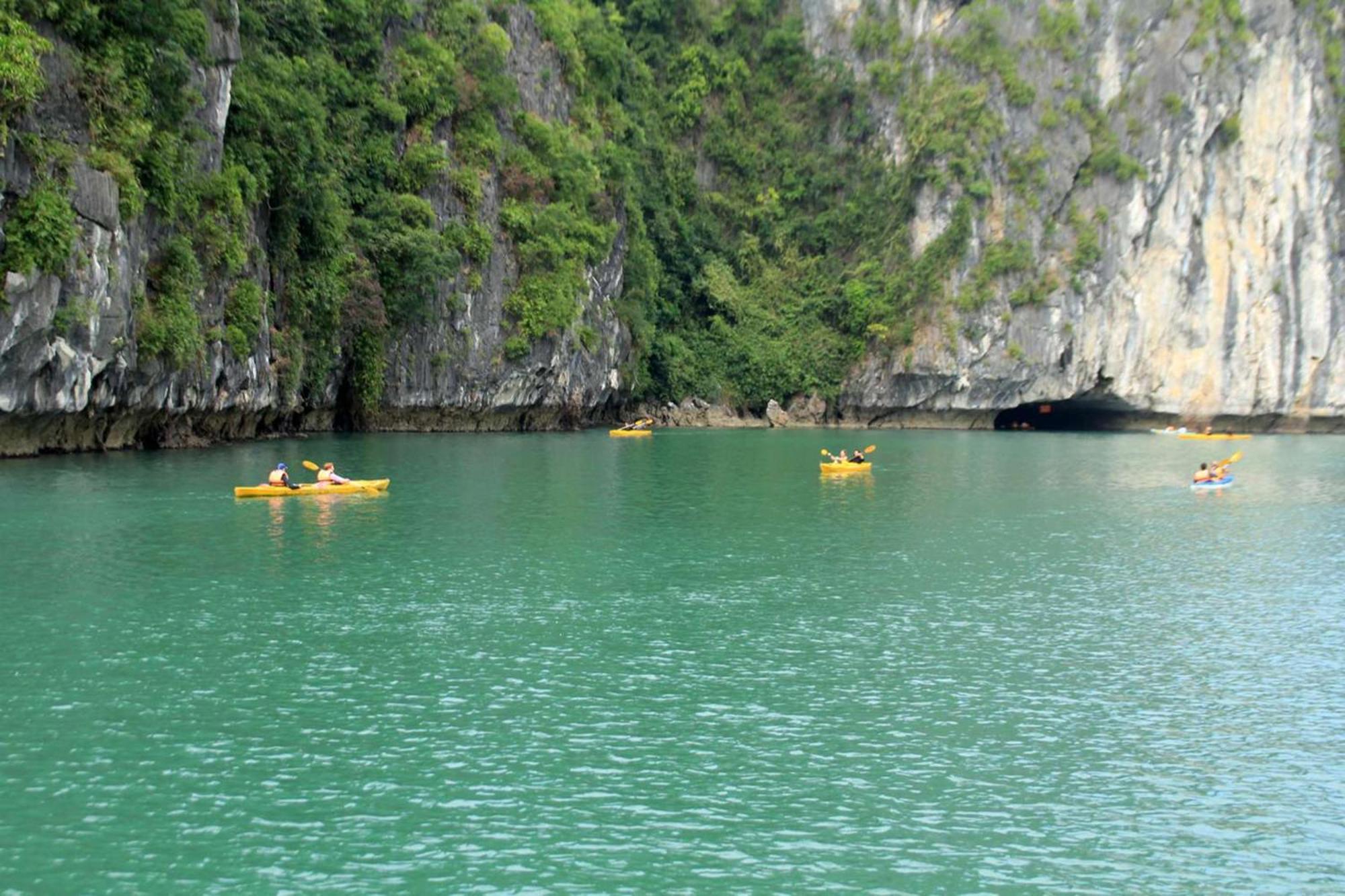 Halong Arcadia Cruise 호텔 하롱 외부 사진