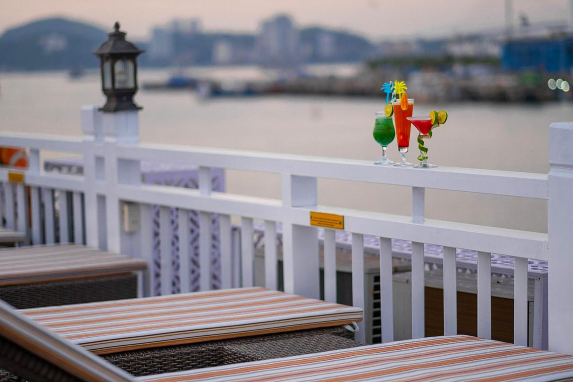 Halong Arcadia Cruise 호텔 하롱 외부 사진